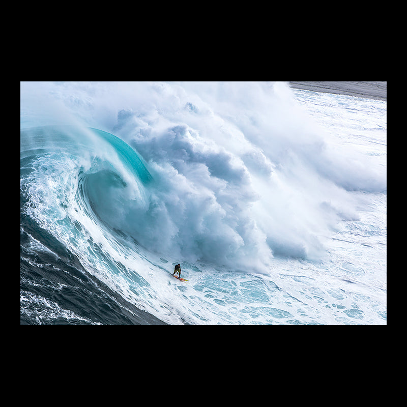 maui avalanche wave jaws peahi cesere surfer hawaii cesere brothers